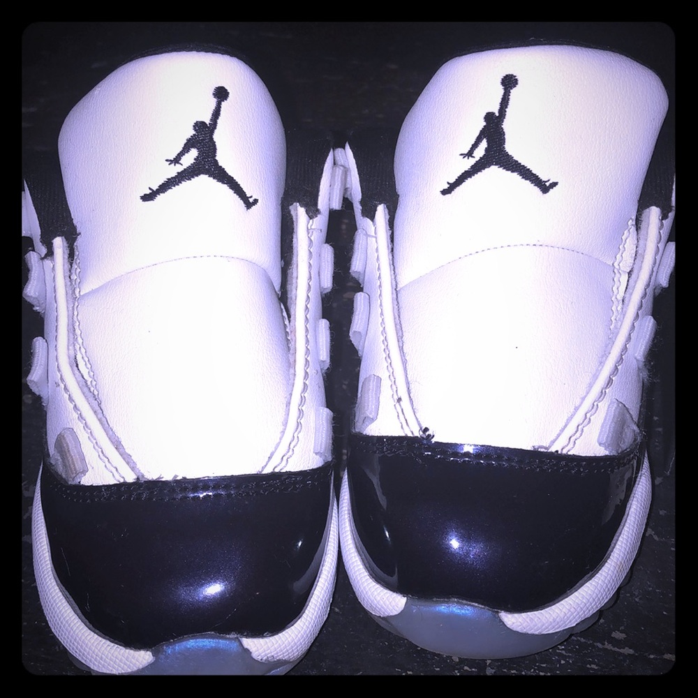 Jordan 11s